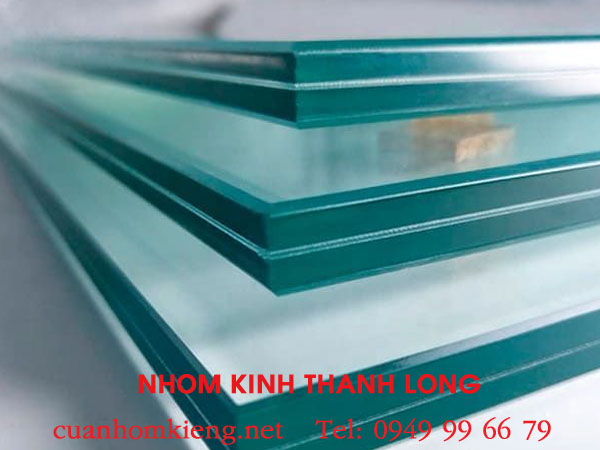 kinh-cuong-luc-8-ly-gia-bao-nhieu