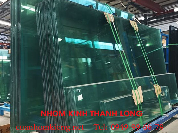 cắt kính cường lực quận 12