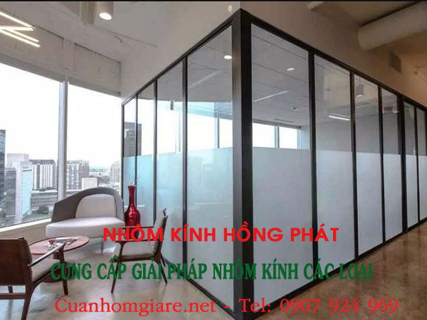 vach-nhom-xingfa-he-55