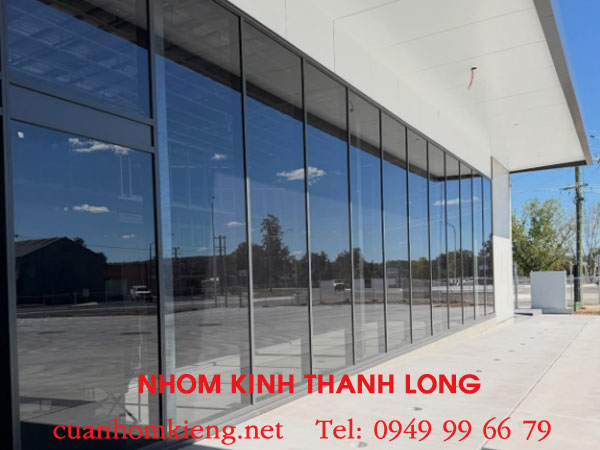 vach-kinh-cuong-luc-mat-tien